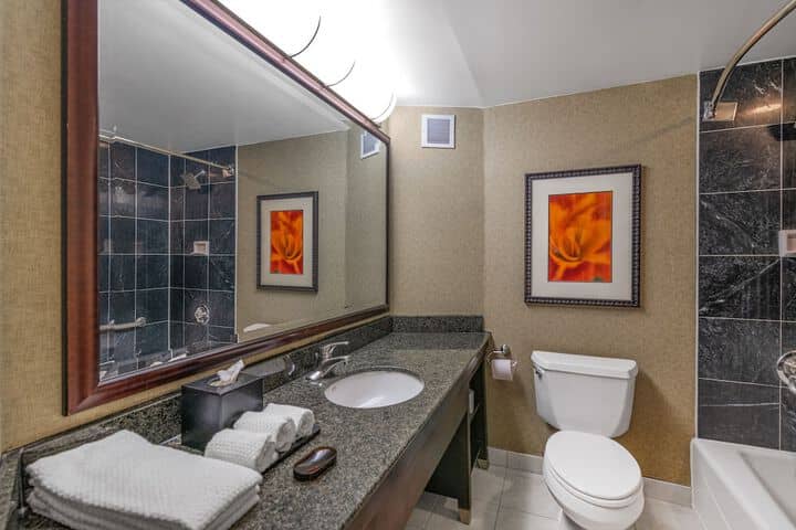 Room 105 of 156