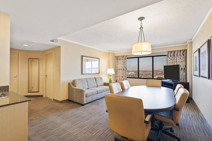 Room 84 of 156