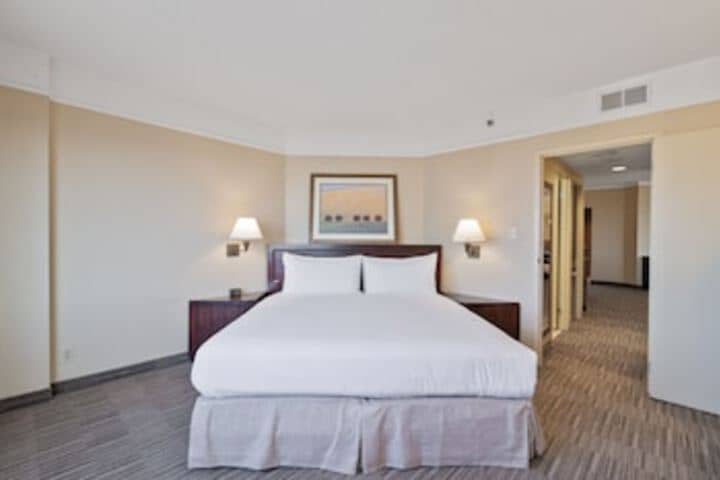 Room 28 of 156