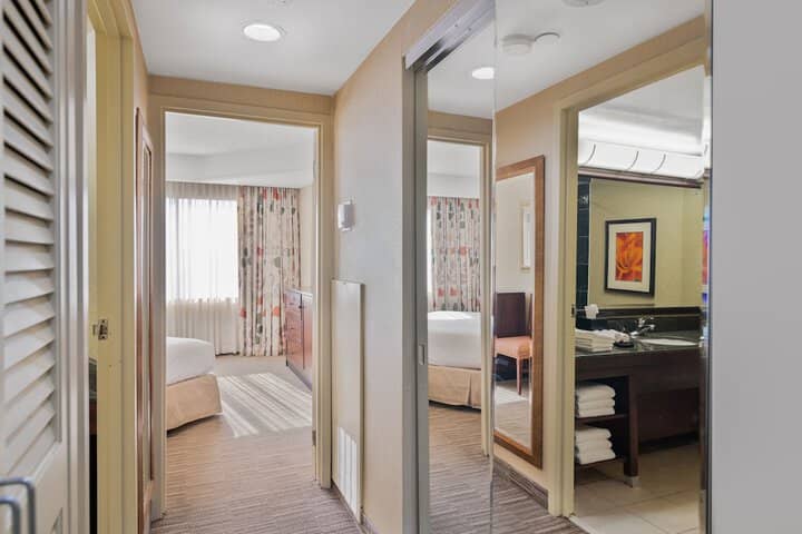 Room 48 of 156