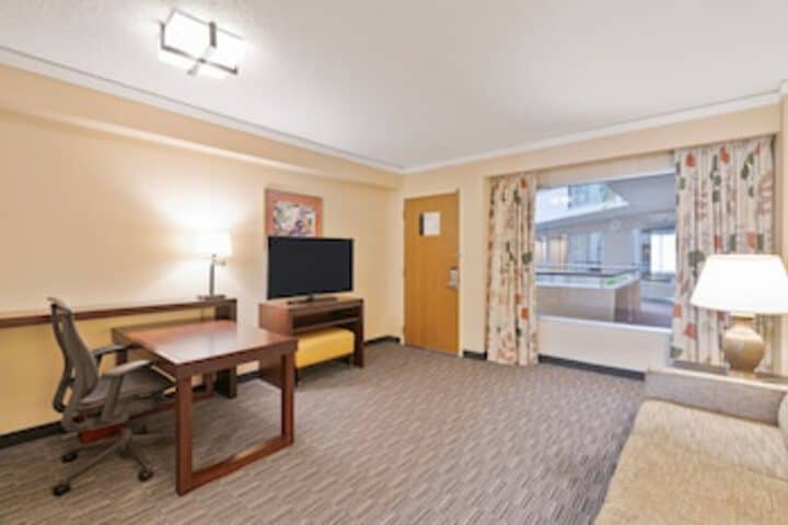 Room 70 of 156