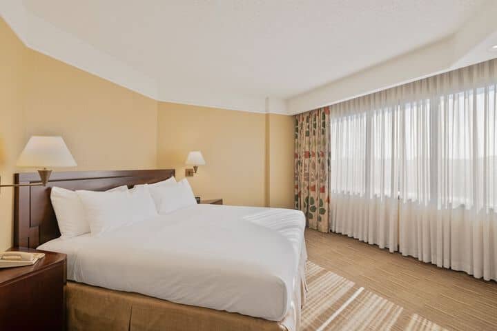 Room 21 of 156