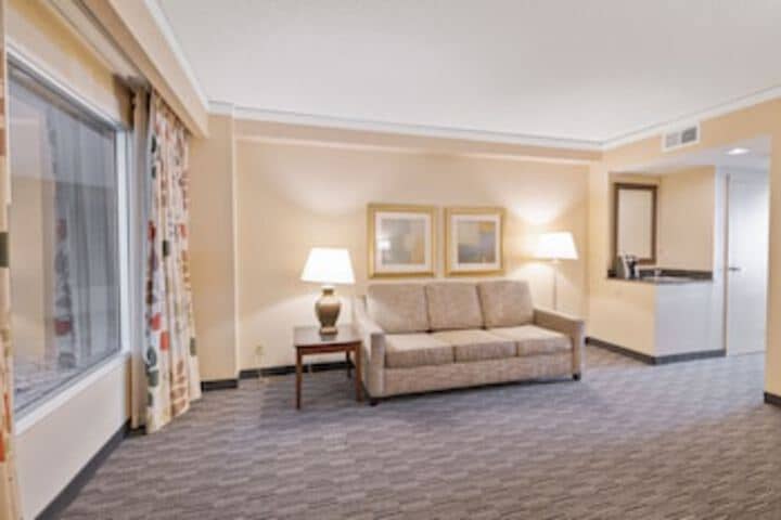 Room 67 of 156