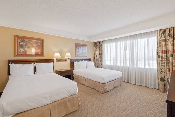 Room 18 of 156